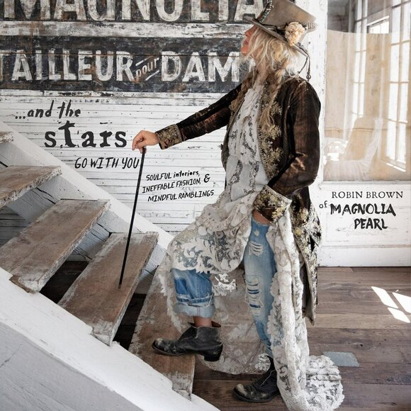 Magnolia Pearl Book 'And The Stars Go With You'  NEW - Picture 8 of 10